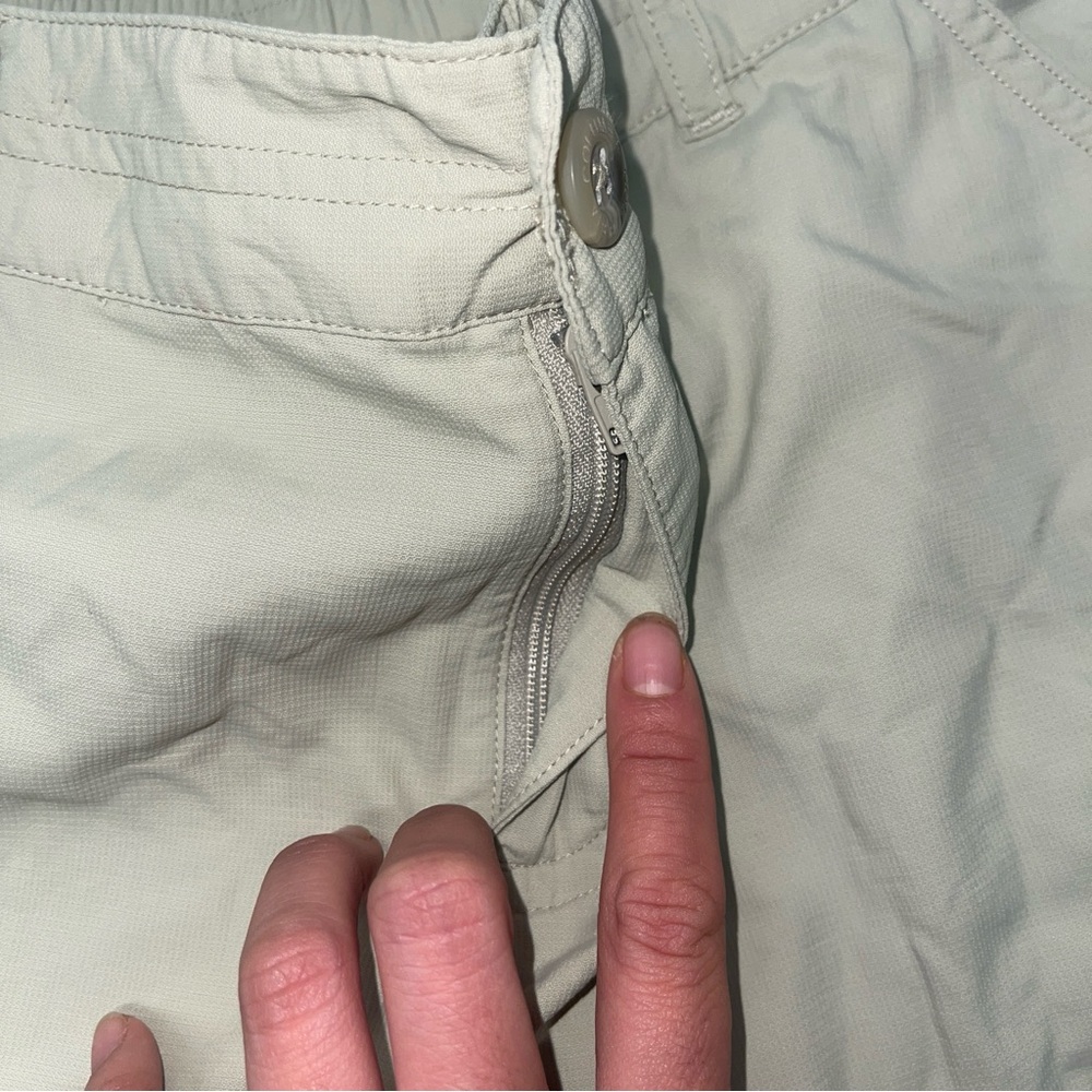 Columbia Insect Blocker Hiking Pants Women’s 4 Regular Khaki Outdoor Travel - Picture 10 of 16